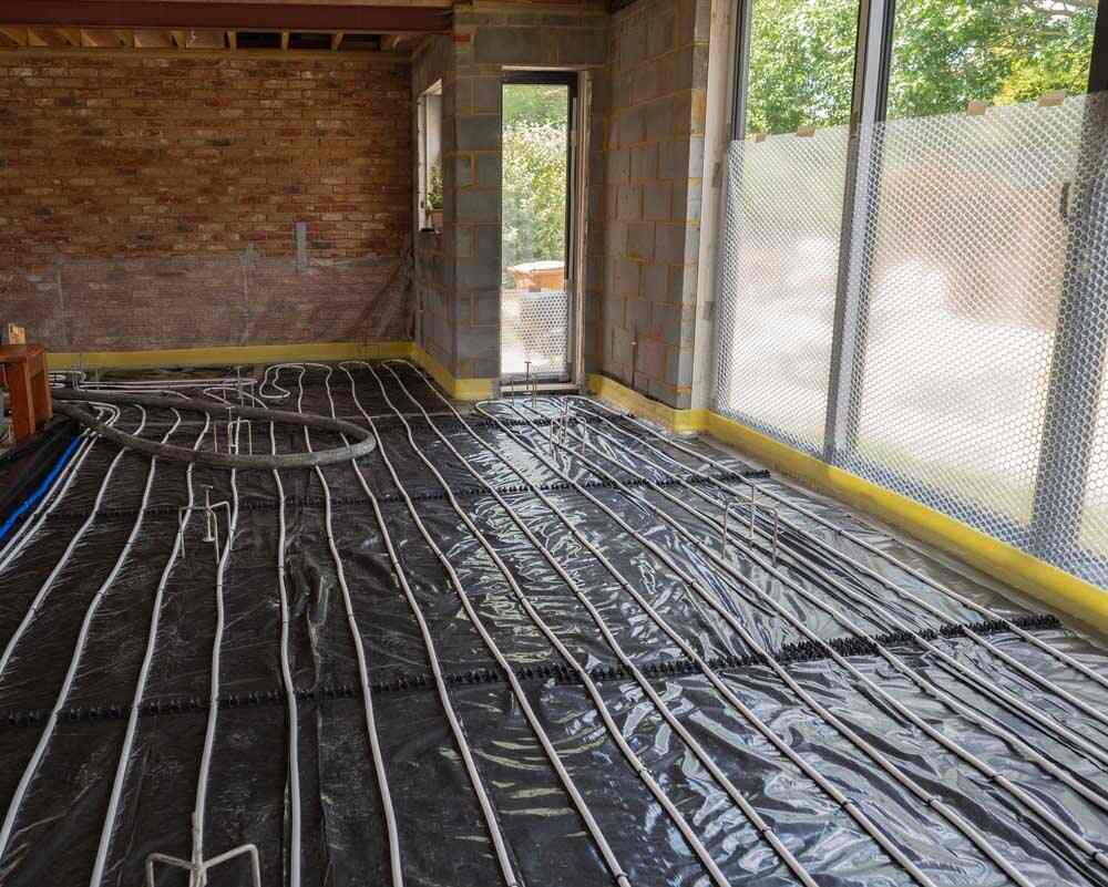 Hydronic heating system expansion tank
